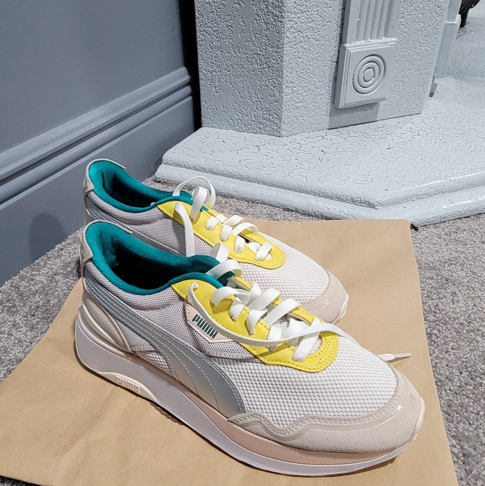 like new Puma‎ White and Yellow Retro-Inspired Sneakers